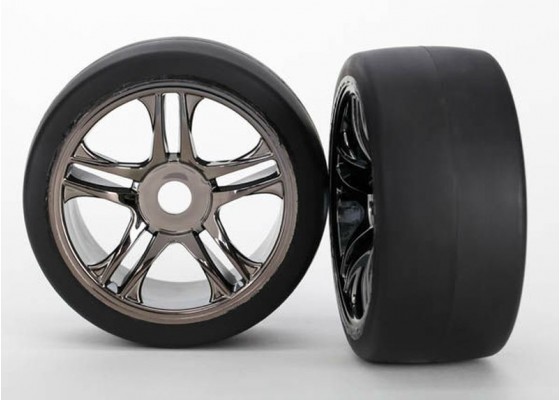 Slick Tires S1 Soft on Black-Chrome Rear Wheel (2)